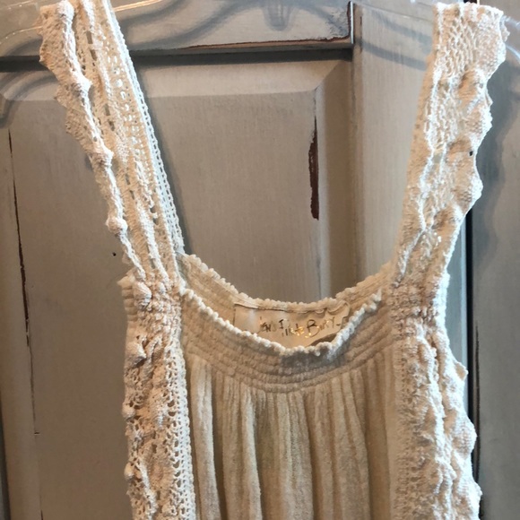 Romper - Picture 2 of 4